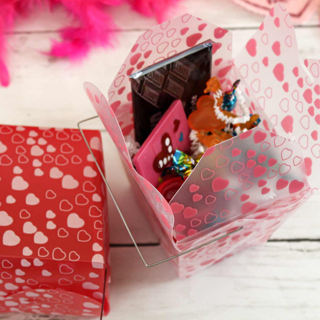 Cupid's Carryout containers (set of 10)