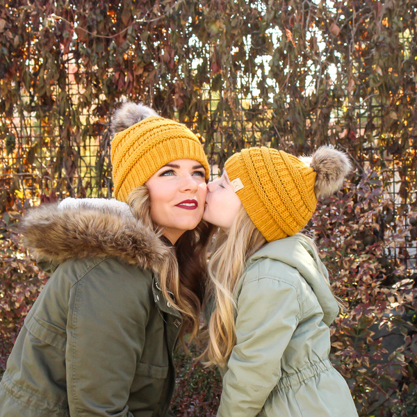 1080x1080_mom_and_me_beanies_l
